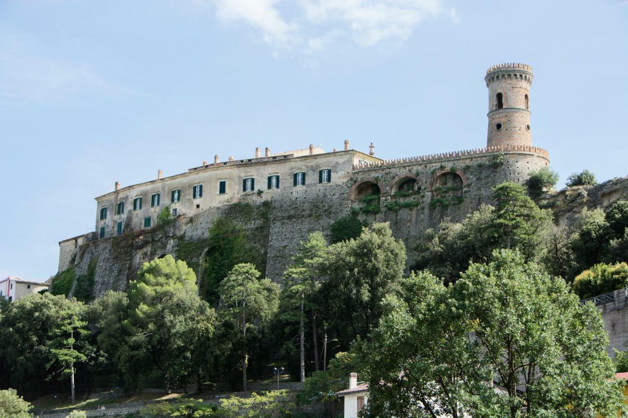 Castello Di Caccuri Suites Eksteriør bilde